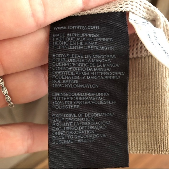 Tommy Hilfiger Size Large Tan Waterproof Jacket - Picture 6 of 7